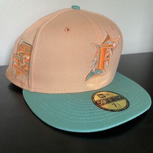 Miami Marlins New Era 59Fifty Fitted Hat‎ Patch Flat Bill Peach Mint Size 7 1/2